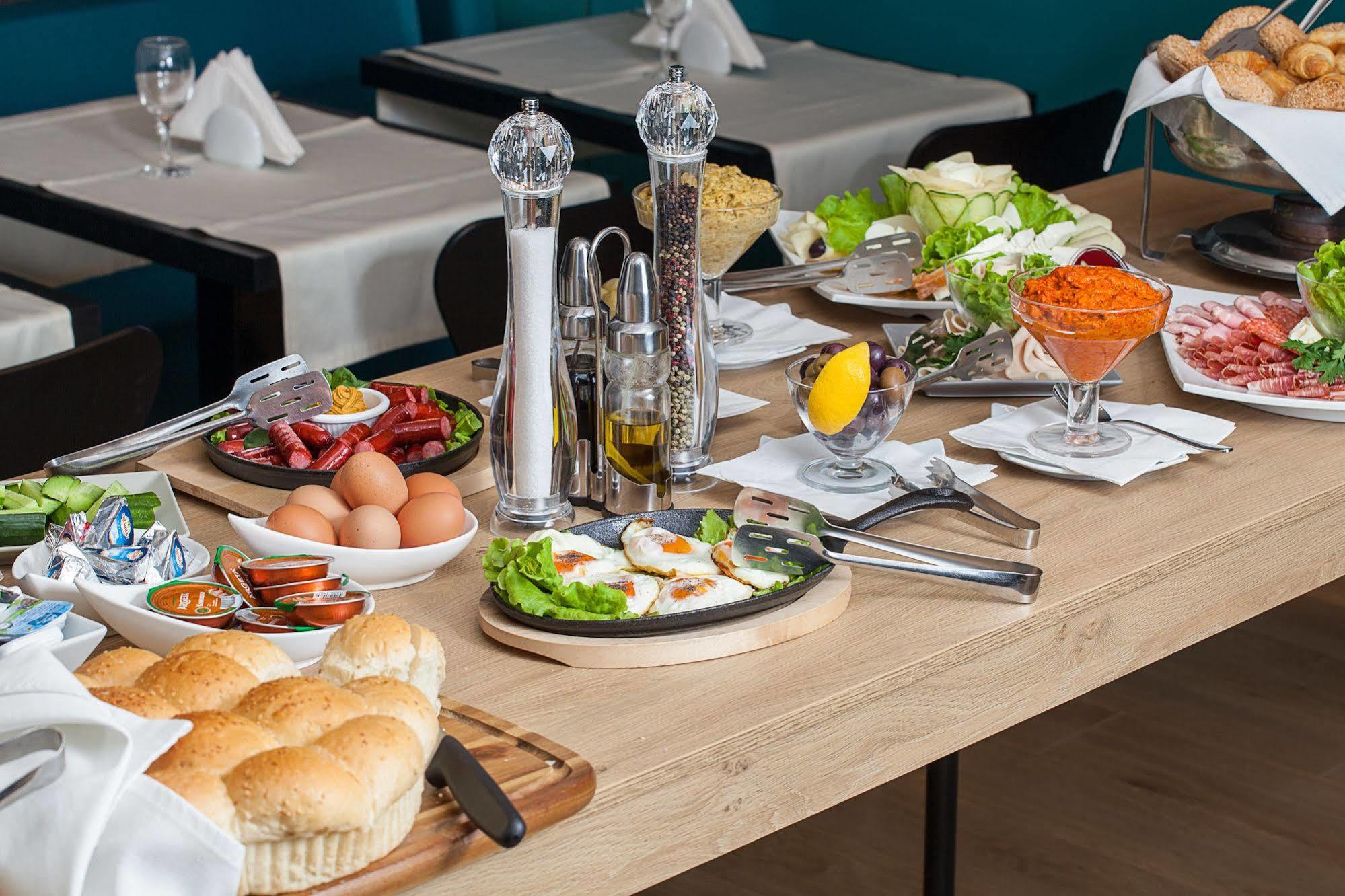 סקופיה City Park Hotel מראה חיצוני תמונה